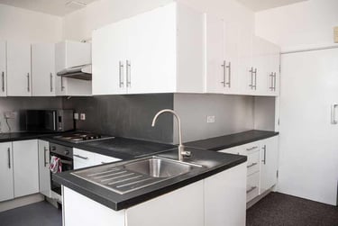 5 bed flat, Furzehill Road, Mutley, Plymouth, PL47JZ - Image 14